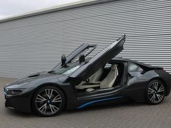 Grijs, metallic lak Gebruikt 2015 BMW i8 M Sport Coupé | € 65.950