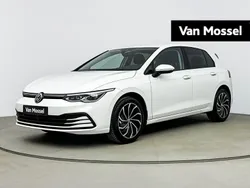 Wit Gebruikt 2024 VW Golf VIII Business Hatchback | € 37.450