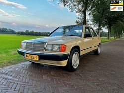 Beige Gebruikt 1985 Mercedes 190 Sedan | € 6.489