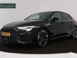 Zwart Gebruikt 2023 Audi A3 Sportback e-tron S-Line Sedan | € 28.945 (Super prijs)