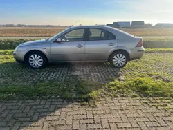 Beige Gebruikt 2002 Ford Mondeo Trend Hatchback | € 1.000 (Super prijs)