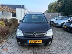 Zwart Gebruikt 2003 Opel Meriva Cosmo MPV | € 1.400 (Eerlijke prijs)