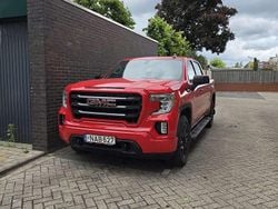 Rood Gebruikt 2024 GMC Sierra | € 50.000