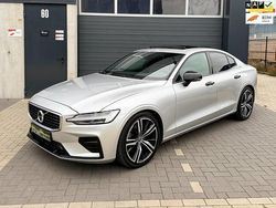 Grijs Gebruikt 2020 Volvo S60 R-Design Sedan | € 19.950 (Eerlijke prijs)