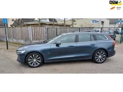 Blauw Gebruikt 2020 Volvo V60 Business Edition Stationwagen | € 29.500 (Goede deal)