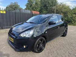 Zwart Gebruikt 2014 Mitsubishi Space Star Instyle Hatchback | € 5.950 (Eerlijke prijs)