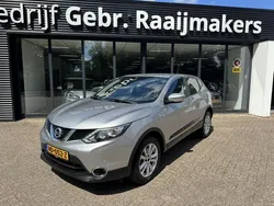 Grijs, metallic lak Gebruikt 2017 Nissan Qashqai Acenta SUV | € 15.900 (Super prijs)