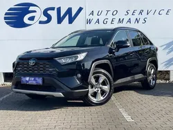 Zwart, metallic lak Gebruikt 2019 Toyota RAV4 SUV | € 29.950 (Eerlijke prijs)