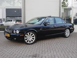Zwart, metallic lak Gebruikt 2008 Jaguar XJ Executive Sedan | € 19.950 (Eerlijke prijs)