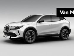 Wit Nieuw 2025 Alfa Romeo Junior SUV | € 36.249 (Eerlijke prijs)