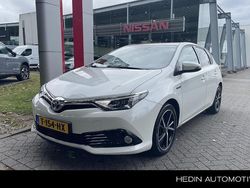 Wit Gebruikt 2017 Toyota Auris Hybrid Hatchback | € 14.870 (Eerlijke prijs)