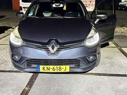 Grijs Gebruikt 2016 Renault Clio GrandTour Intens Stationwagen | € 8.450 (Goede deal)