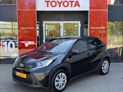 Zwart Gebruikt 2024 Toyota Aygo X X-play SUV | € 17.489