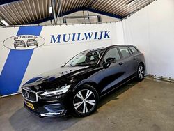 Zwart Gebruikt 2021 Volvo V60 Momentum Stationwagen | € 25.900 (Super prijs)