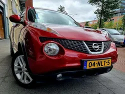 Rood, metallic lak Gebruikt 2010 Nissan Juke Tekna SUV | € 5.450 (Eerlijke prijs)