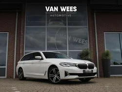 Wit Gebruikt 2021 BMW 540 Executive Stationwagen | € 44.950 (Goede deal)