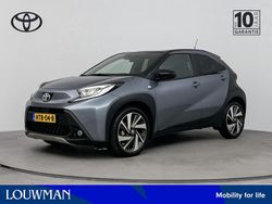 Grijs metallic Gebruikt 2024 Toyota Aygo Envy Hatchback | € 21.400 (Iets duurder)