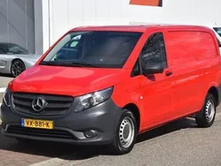 Rood Gebruikt 2016 Mercedes Vito MPV | € 8.950 (Goede deal)