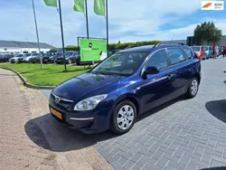 Blauw Gebruikt 2009 Hyundai i30 Active Stationwagen | € 2.299 (Eerlijke prijs)