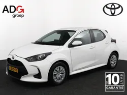 Wit Gebruikt 2022 Toyota Yaris Hybrid Active Hatchback | € 20.400 (Eerlijke prijs)