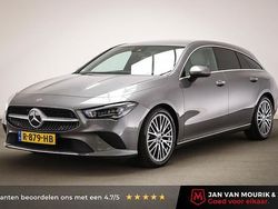 Grijs, metallic lak Gebruikt 2022 Mercedes CLA180 Shooting Brake Premium Stationwagen | € 30.900 (Eerlijke prijs)