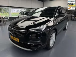 Zwart Gebruikt 2019 Opel Grandland X Innovation SUV | € 17.900 (Eerlijke prijs)