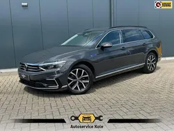 Grijs Gebruikt 2021 VW Passat GTE Stationwagen | € 21.440 (Goede deal)