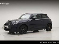 Blauw, metallic lak Gebruikt 2023 Mini Cooper SE Classic Hatchback | € 22.895 (Iets duurder)