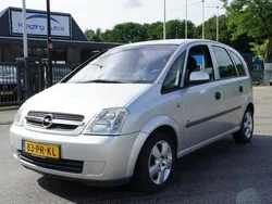Grijs Gebruikt 2004 Opel Meriva MPV | € 1.250 (Eerlijke prijs)