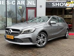 Grijs Gebruikt 2016 Mercedes A180 Ambition Hatchback | € 14.950 (Eerlijke prijs)