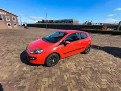 Rood Gebruikt 2011 Fiat Punto Pop Hatchback | € 1.800 (Super prijs)