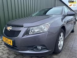 Grijs Gebruikt 2013 Chevrolet Cruze LT Hatchback | € 3.499 (Eerlijke prijs)