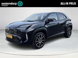 Zwart Gebruikt 2023 Toyota Yaris Cross Sport SUV | € 30.945 (Eerlijke prijs)