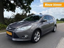 Bruin Gebruikt 1999 Ford Focus Titanium Stationwagen | € 8.250