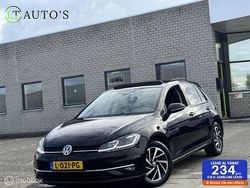Zwart Gebruikt 2018 VW Golf VII Highline Hatchback | € 14.450 (Goede deal)