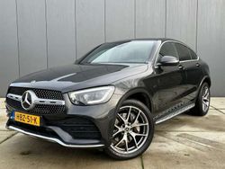 Zwart, metallic lak Gebruikt 2020 Mercedes GLC300e Business Coupé | € 46.995 (Duur)