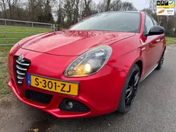 Wit Gebruikt 2012 Alfa Romeo Giulietta Quadrifoglio Verde Hatchback | € 11.950 (Eerlijke prijs)