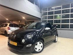 Zwart Gebruikt 2012 Renault Twingo Collection Hatchback | € 2.199 (Eerlijke prijs)