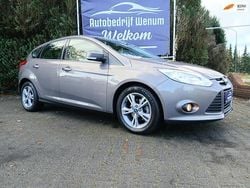 Bruin Gebruikt 2015 Ford Focus Hatchback | € 9.450 (Goede deal)