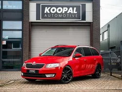 Rood Gebruikt 2015 Skoda Octavia Business Line Stationwagen | € 10.940 (Duur)