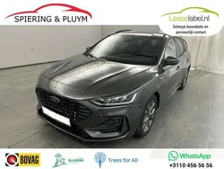Grijs Gebruikt 2024 Ford Focus ST-Line Hatchback | € 25.440 (Eerlijke prijs)