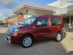 Rood Gebruikt 2009 Renault Kangoo MPV | € 6.250 (Eerlijke prijs)