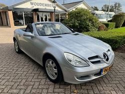 Grijs Gebruikt 2006 Mercedes SLK200 Cabriolet | € 8.600 (Goede deal)