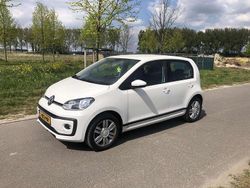 Wit Gebruikt 2017 VW up! Beats Hatchback | € 8.490 (Eerlijke prijs)