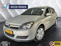 Grijs Gebruikt 2005 Opel Astra Enjoy Hatchback | € 3.290 (Duur)