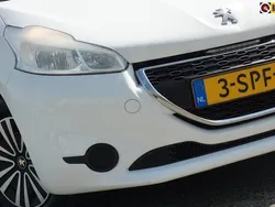 Wit Gebruikt 2013 Peugeot 208 Active Hatchback | € 3.925 (Eerlijke prijs)