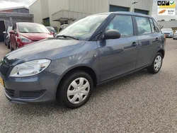 Grijs Gebruikt 2011 Skoda Fabia Hatchback | € 4.395 (Eerlijke prijs)