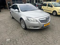 Grijs (metallic) Gebruikt 2011 Opel Insignia Sport Stationwagen | € 2.900