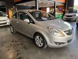 Zilver Gebruikt 2009 Opel Corsa Enjoy Sedan | € 3.450 (Super prijs)