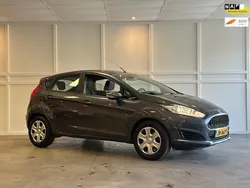 Grijs Gebruikt 2016 Ford Fiesta Hatchback | € 7.450 (Eerlijke prijs)